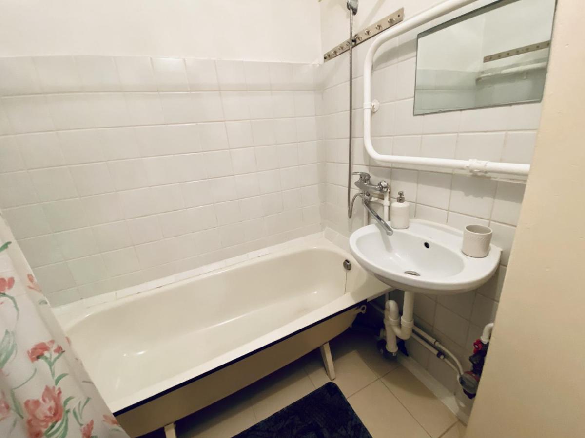 Spacious 3-Room Apartment&Parking Riga Exterior foto